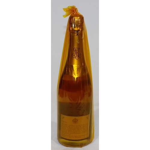 684 - A 750 ml bottle of Louis Roederer 