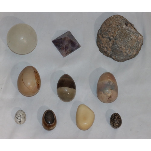 745 - A selection of stone specimen eggs and the specimen mineral piece