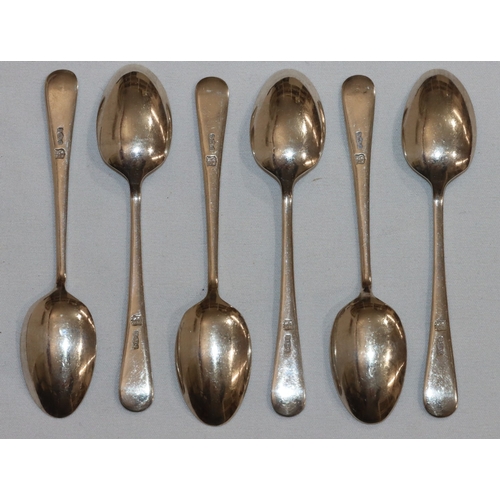 208 - A set of 6 Sheffield silver teaspoons, in fitted black leather case, 1.8oz