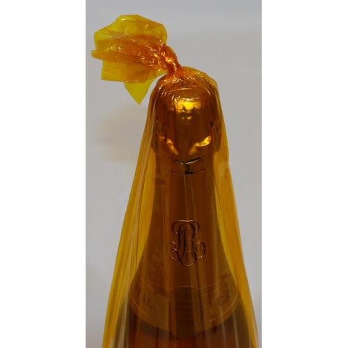 681 - A 750 ml bottle of Louis Roederer 