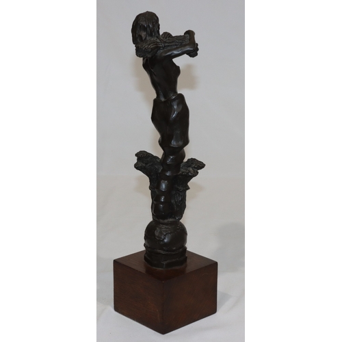 685 - Tom Greenshield, bronze resin statue of a part female nude carrying a bundle of wheat standing upon ... 