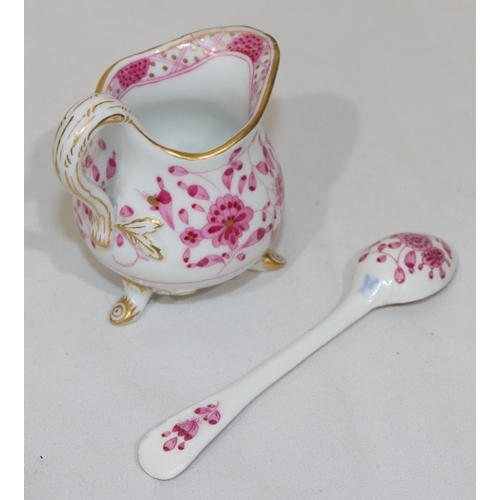 85 - A Meissen Indian purple pattern small spoon, 10.5cm long and a matching miniature round bulbous shap... 