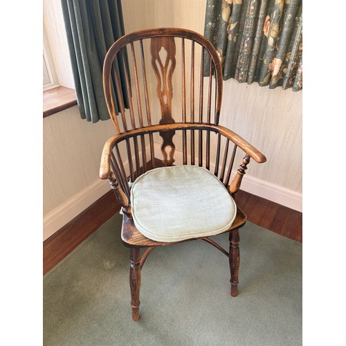 3342 - NOT HELD BY PFW. An oak and elm Windsor armchair.