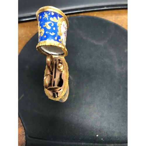 741 - An 18th Century Bilston enamelled and gilt metal etui depicting should length portrait, floral, leaf... 