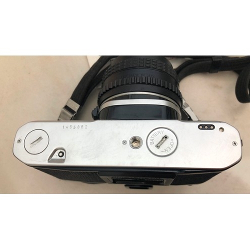 6029 - A Koroll II camera with Bencini 1:8 lens and case, a Kodak Instamatic 233 camera, cased, a Kodak Bro... 