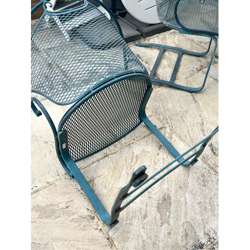 6054 - THIS ITEM IS HELD IN STORAGE. A  cast iron in Pompeian green finish circular garden table, 122cm dia... 