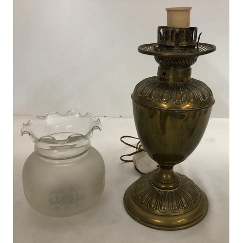 6057 - Emyl Seré 20th Century Italian glass decanter with 800 silver label and 800 Sterling Lobster decante... 