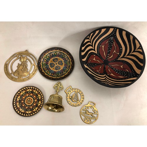 6058 - A collection of 8 Israeli miniature patinated brass biblical figurines each marked with label to bas... 