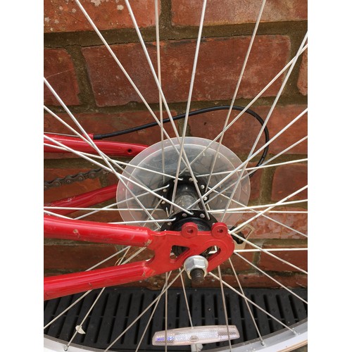 6034 - THIS ITEM IS NOT HELD BY PFW. A lady's silver and red Apollo bicycle, 6 gears, 100cm high, 157cm lon... 