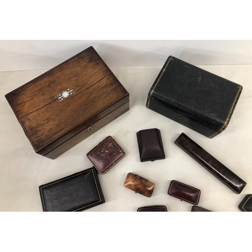 7014 - A wooden jewellery box with Mother-of-Pearl inlay, 25cm wide, 17.5cm deep, 10.5cm high (wood split t... 