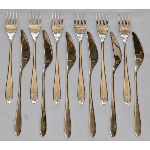 332 - A set of 6 Walker & Hall silver-plated fish knives and forks