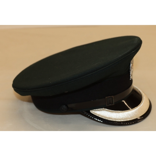 3012 - A Northern Ireland Police Superintendent peaked cap, size 60cm, 71/2.
