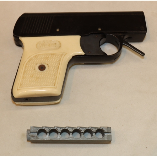 3055 - A Webley sports starting pistol Mark II,  .32/.22 Calibre, with original cardboard box.