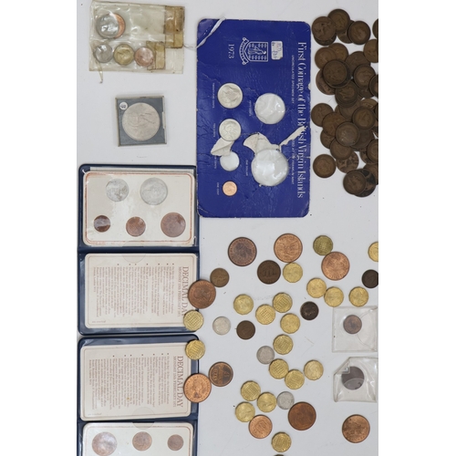 401 - A large quantity of various coins including copper Pennies, Half Pennies, Churchill Crowns etc.