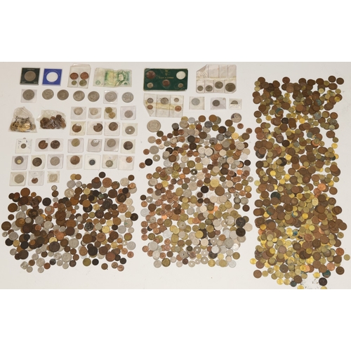 402 - A large quantity of various English and Continental coins