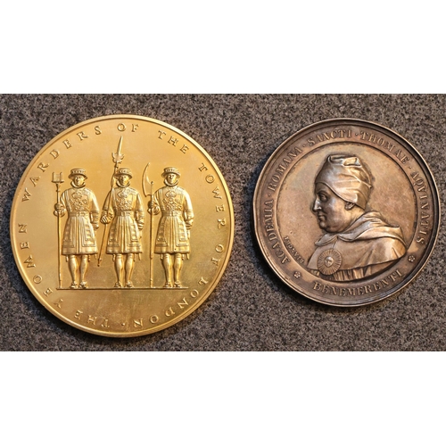 548 - Pope Leo XIII silver Commemorative Vatican medal, 1.1oz  and a gold-plated bronze Commemorative meda... 