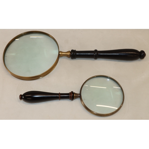 4113 - 2 magnifying glasses, 37cm and 25cm long.
