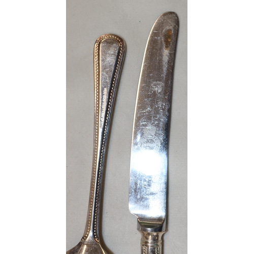 4116 - A Sheffield silver plated flatware set, 6 large knives, 6 small knives, 6 large forks, 6 small forks... 