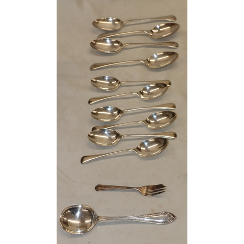 4117 - A quantity of various silver plated flatware etc.