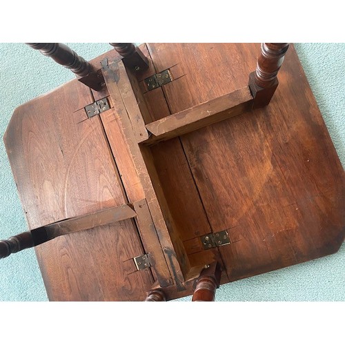 4041 - THIS LOT IS NOT HELD BY PFW. A small mahogany Sutherland table, top open 73cm x 71cm, 67cm high. COL... 