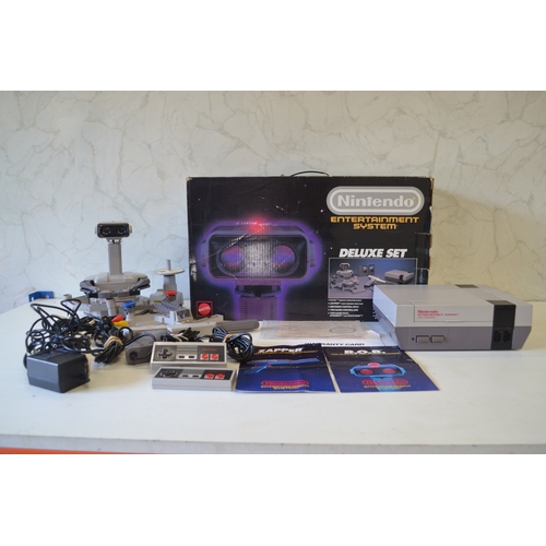 Nintendo NES Deluxe set ROB - boxed and in excellent condition
