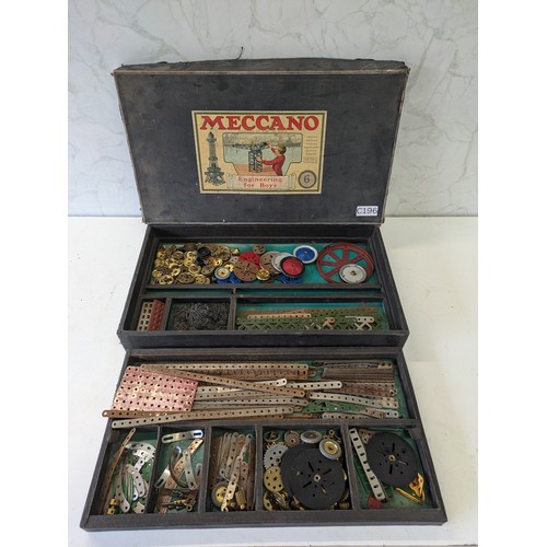 319 - Vintage Meccano Number 6 Set- Crains, Bridges, Towers, Wagons And Signals