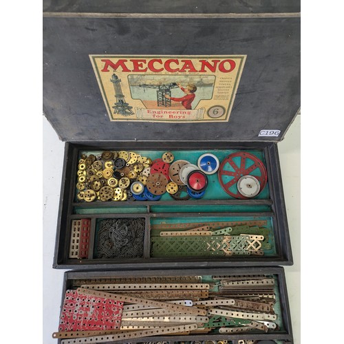 319 - Vintage Meccano Number 6 Set- Crains, Bridges, Towers, Wagons And Signals