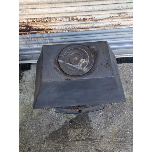 315 - Cast Iron Log Burner With Hob