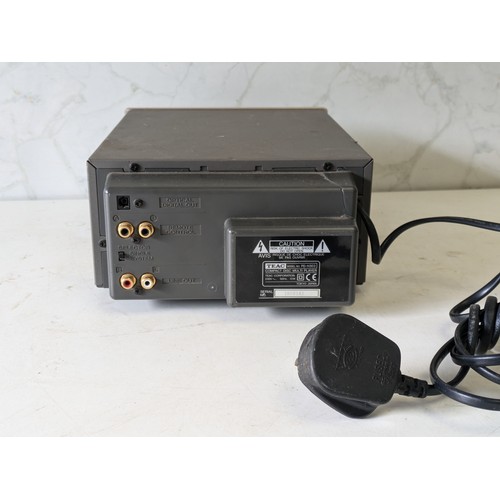 112 - Teac Pd-H303 Compact Disc Multi Player Hifi Separate