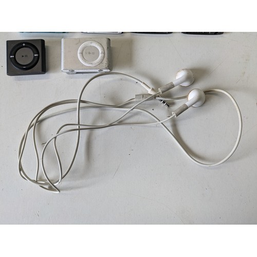115 - A Selection Of 5 Apple Ipod A1236, A1285 And A1320 And 4 Ipod Minis