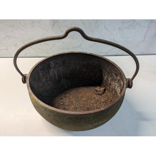 48 - Vintage Cast Iron Cauldron