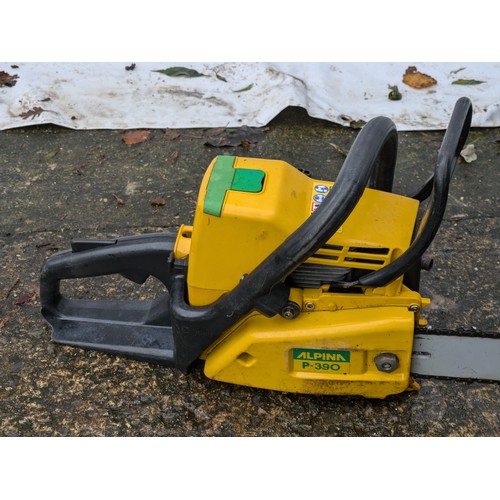 11 - Alpina It31015 Petrol Chainsaw