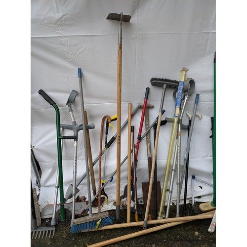 27 - A Selection Of Various Household & Outdoor Tools