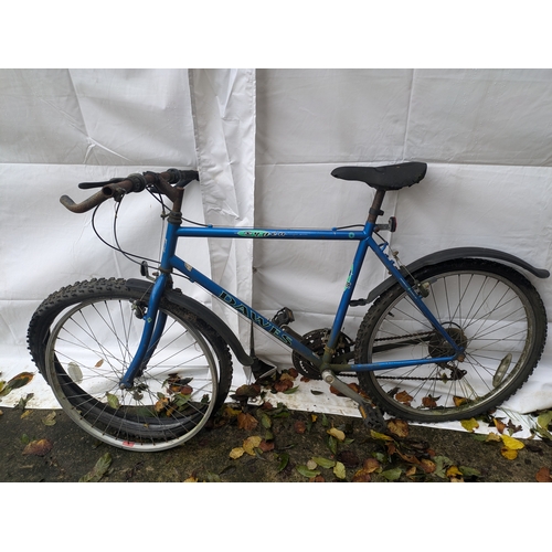 17 - Dawes Oxygen mountain bike