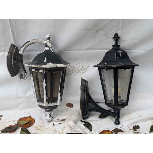 71 - A Pair Of Outdoor Garden Lamps