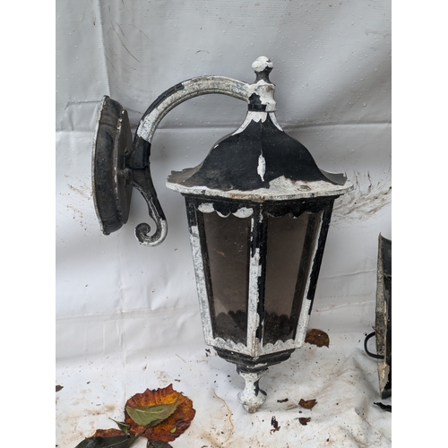 71 - A Pair Of Outdoor Garden Lamps