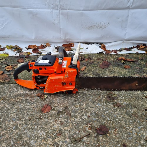 32 - Echo Model 400Evl Petrol Chainsaw