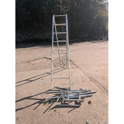 87 - A Safetymate Ladder Co Ladder