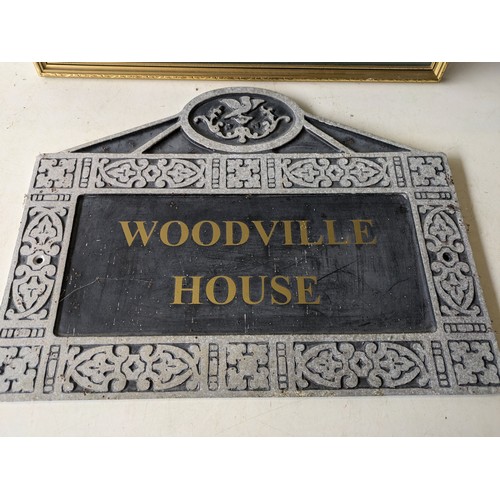 558 - A Picture Of Woodville House, And A House Plaque