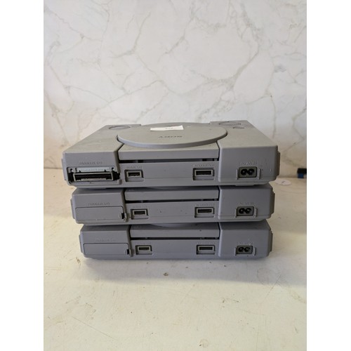 275 - 3 PlayStation one consoles