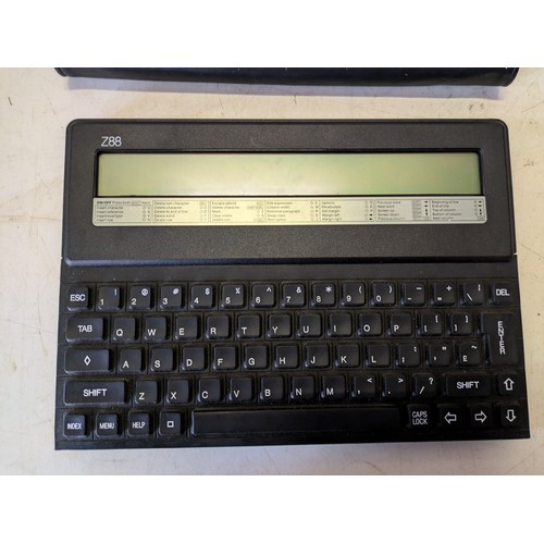 272 - Cambridge z88 portable computer system in case