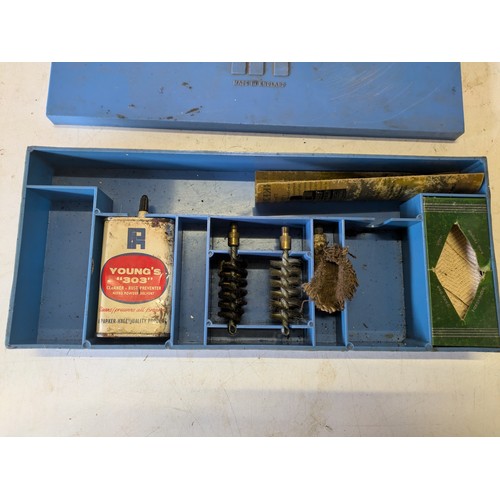 414 - a youngs gun cleaning kit