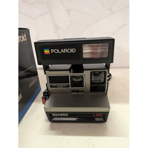 289 - Polaroid sun600 lnsn camera in box