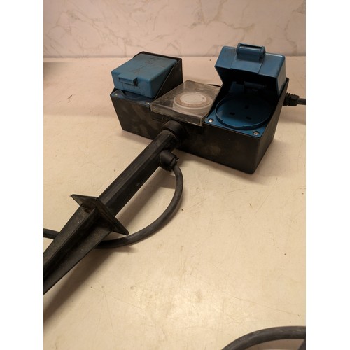 610 - an outdoor twin 240v outlet with timer