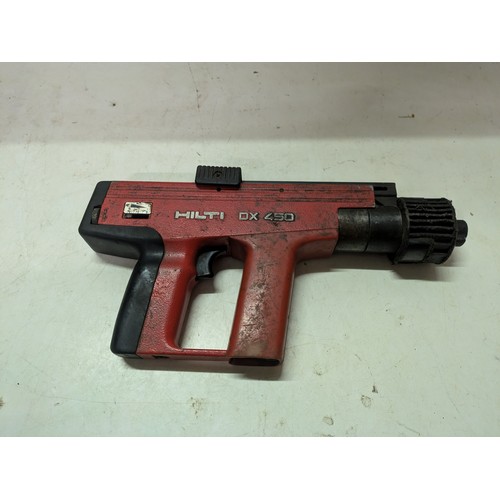 613 - hilti DC450 power nailer