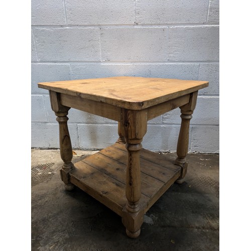 171 - A Vintage Pine Coffee Table - approx 61x61x61cm