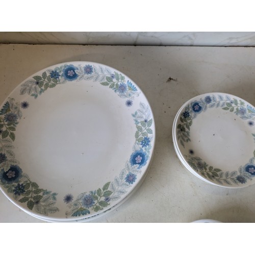 439 - a Wedgewood bone china clementine set