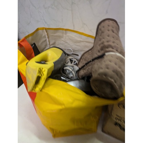 350 - A large selection of electronics from a house clearance