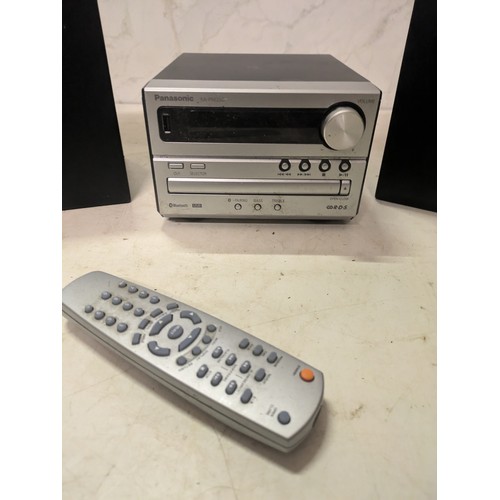 301 - a Panasonic sa-pm250 CD player with speakers