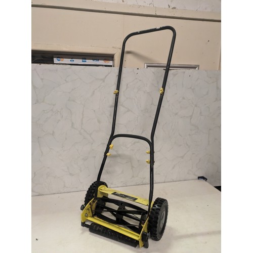 28 - a challenge gt5614 push along mower